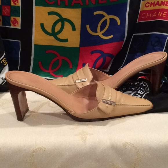 GREAT CONDITION, AUTHENTIC “CHANEL” CLASSIC MULES - Picture 3 of 6